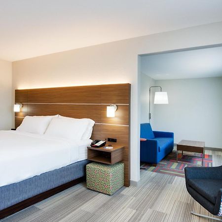 Holiday Inn Express Hotel & Suites Tampa-Fairgrounds-Casino By Ihg Extérieur photo