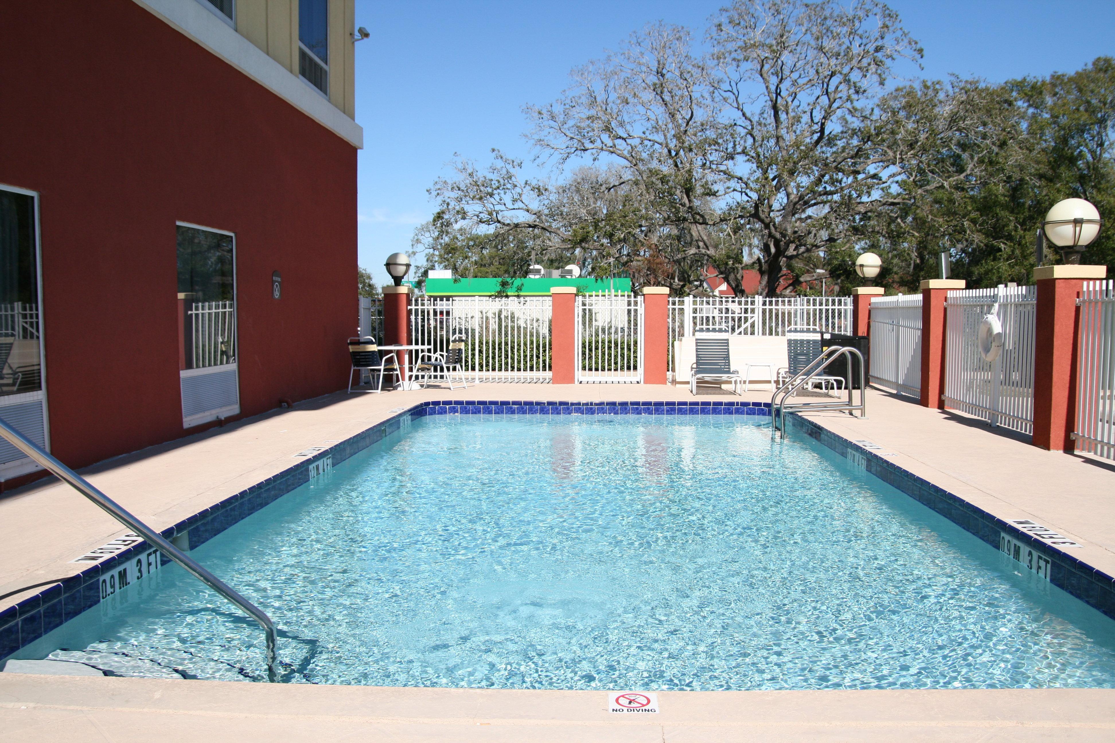 Holiday Inn Express Hotel & Suites Tampa-Fairgrounds-Casino By Ihg Extérieur photo