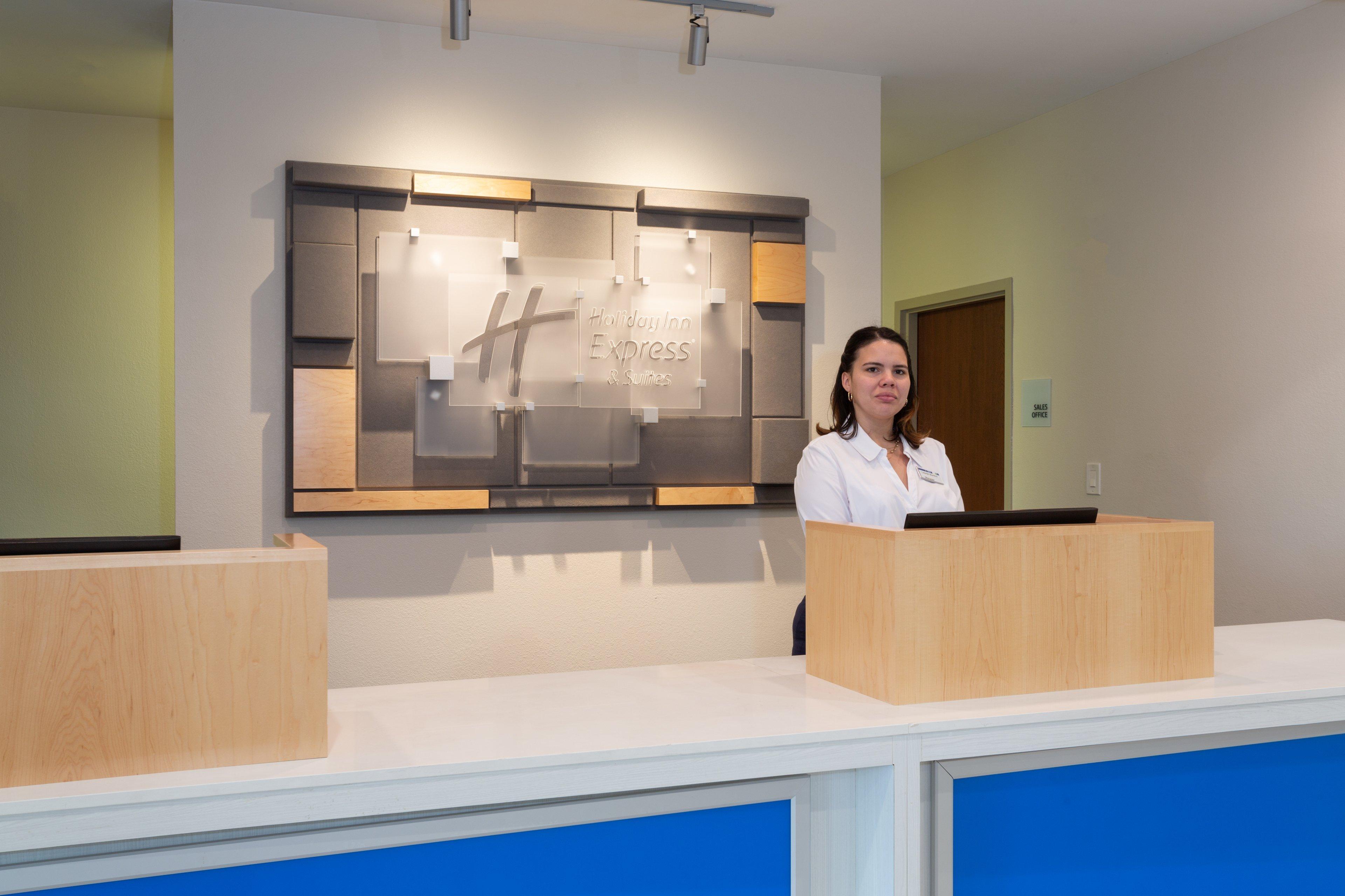 Holiday Inn Express Hotel & Suites Tampa-Fairgrounds-Casino By Ihg Extérieur photo