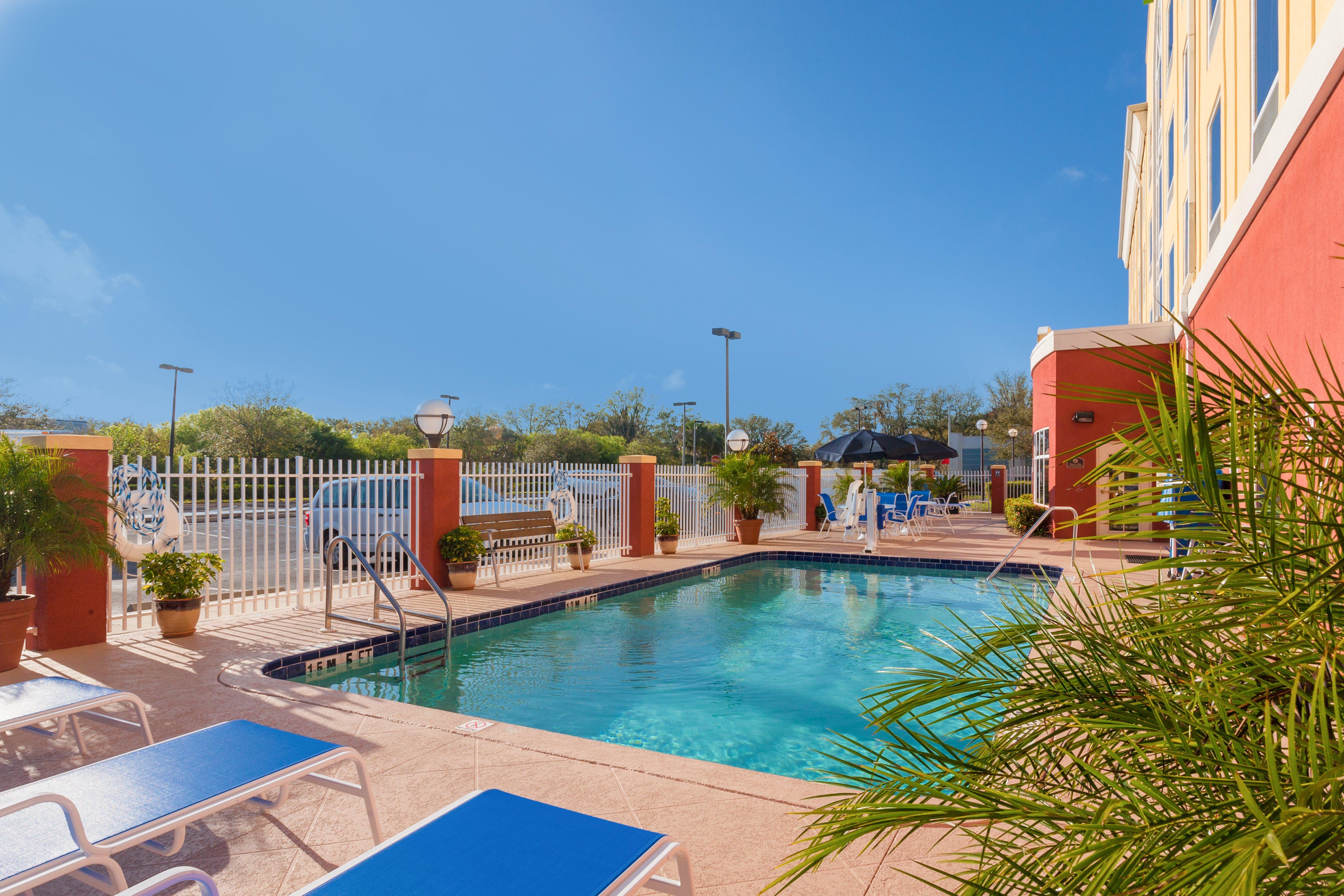 Holiday Inn Express Hotel & Suites Tampa-Fairgrounds-Casino By Ihg Extérieur photo
