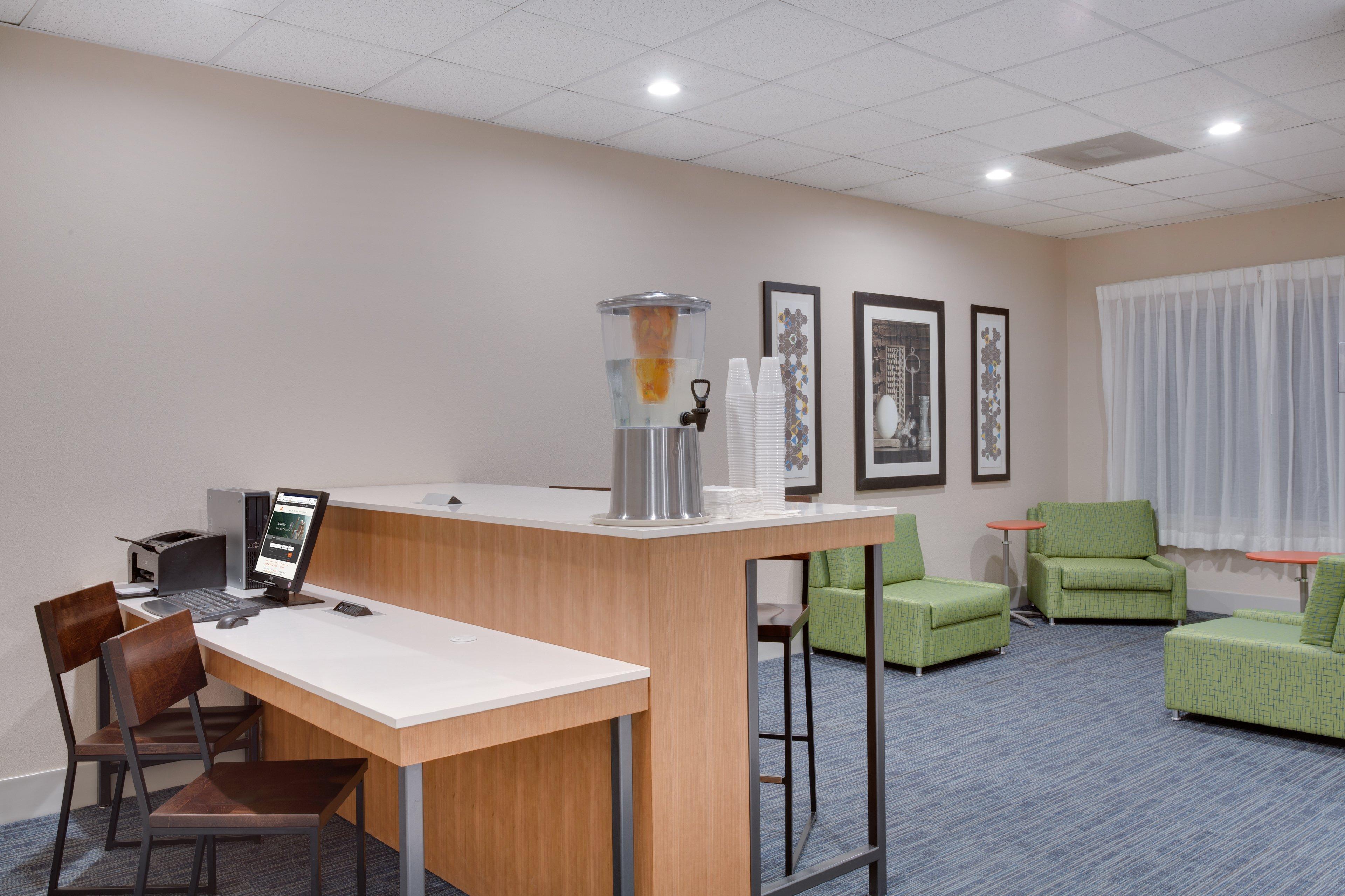 Holiday Inn Express Hotel & Suites Tampa-Fairgrounds-Casino By Ihg Extérieur photo