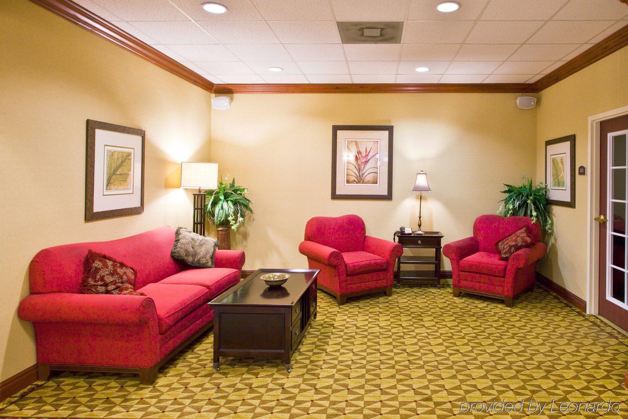 Holiday Inn Express Hotel & Suites Tampa-Fairgrounds-Casino By Ihg Intérieur photo